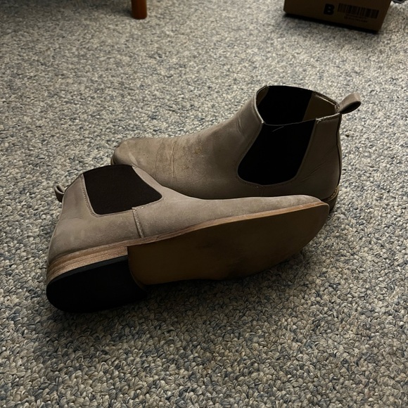 Men’s Chelsea Boots by Calvin | Beige | Suede-like | Size 9 - Picture 2 of 4